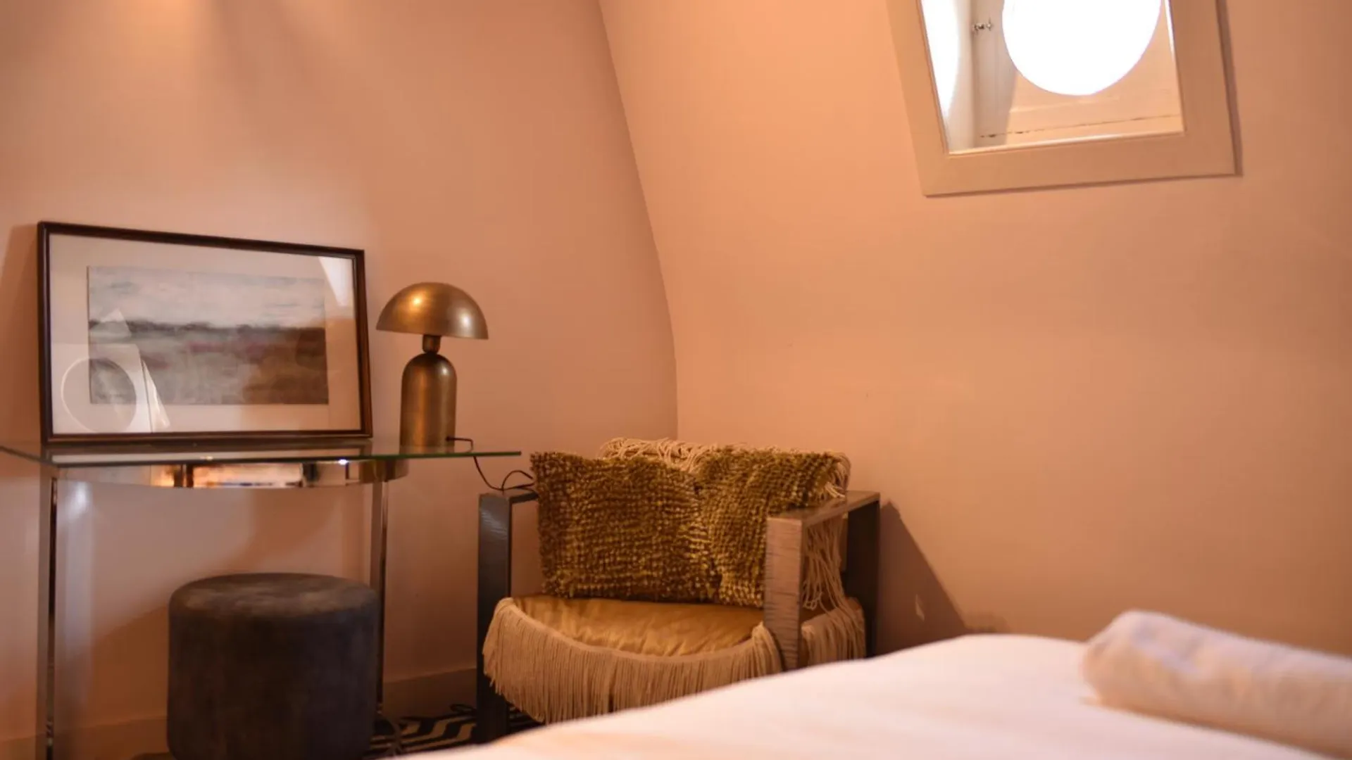 לינה וארוחת בוקר אנטוורפן Auberge Walvis בלגיה